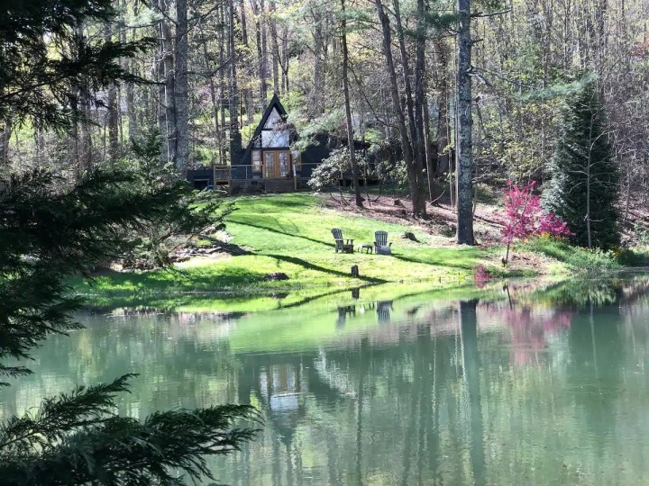 Waterfront retreats in North Carolina