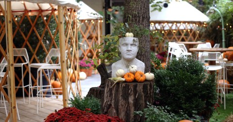 This Enchanting Garden Restaurant In New York Will Transport You To Another World